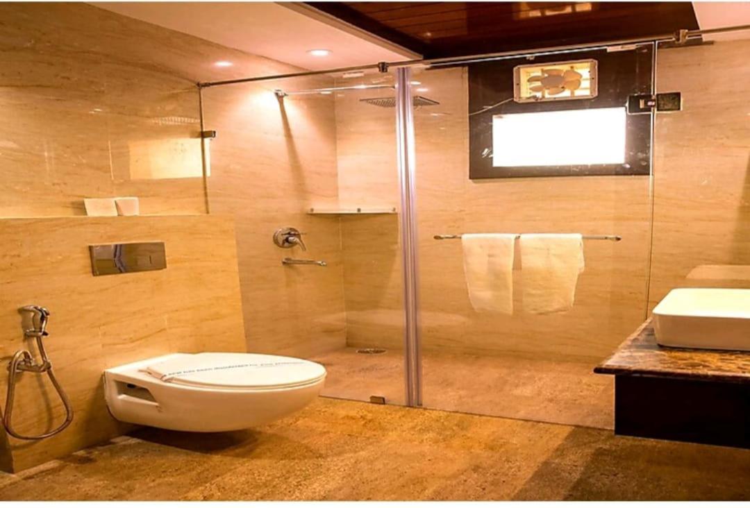Grande By Goyal Hoteliers होटल